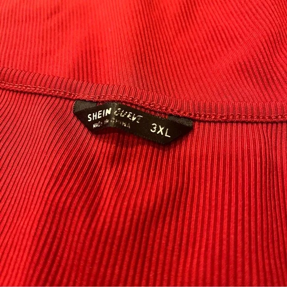 Red Ribbed Cropped Tank - Picture 5 of 6